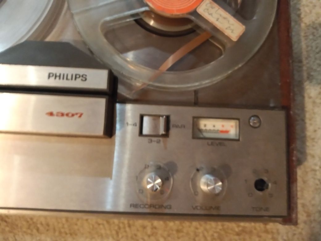 Magnetofon Philips 4307
