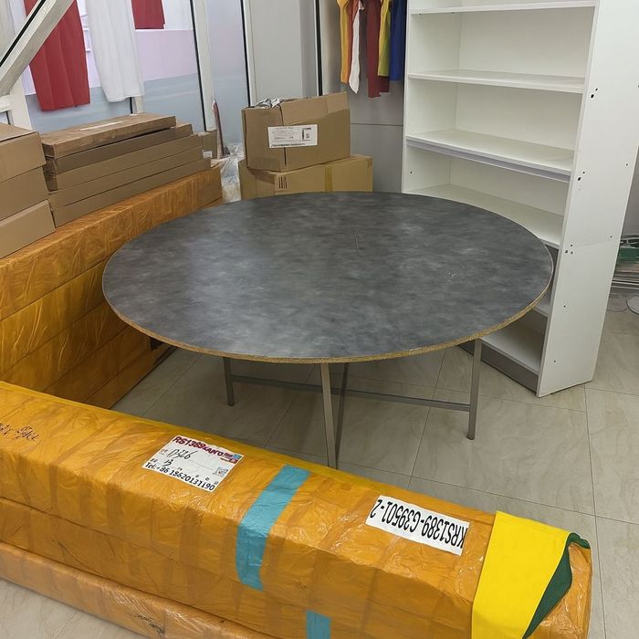 Продам круглый стол