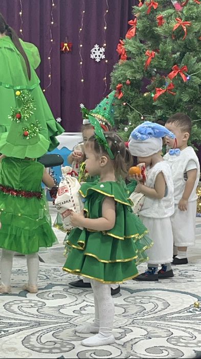 Продам костюм елочки