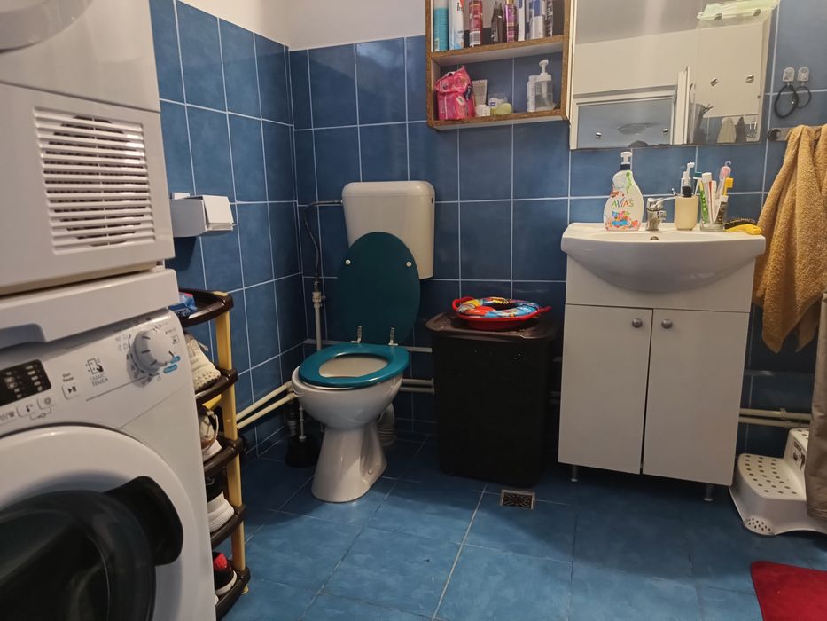 Casa cu 3 camere ,bucătărie ,baie 70 m utili la 8 KM  de Selgros Craio
