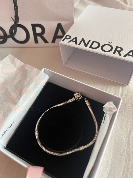 Гривна Pandora за любим човек