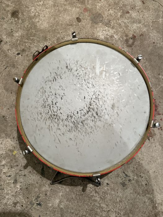 Продавам соло барабанче