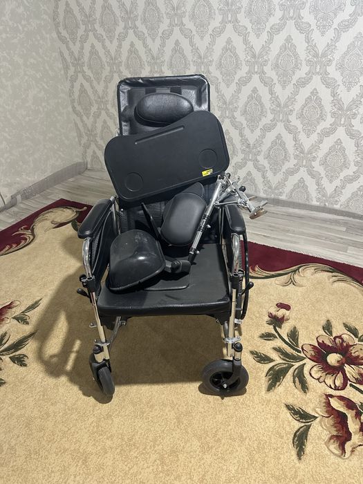 Инвалидная коляска