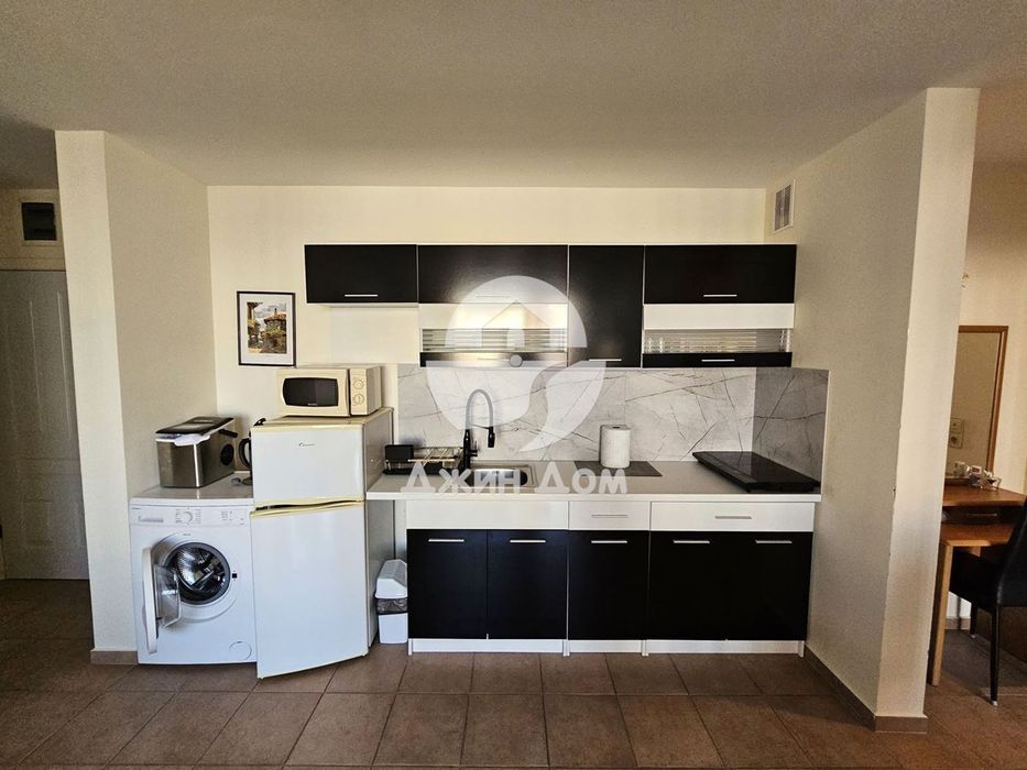 Продава се Двустаен апартамент в к.к. Слънчев бряг - 55 кв.м за 1346 €/кв.м - Снимка #3