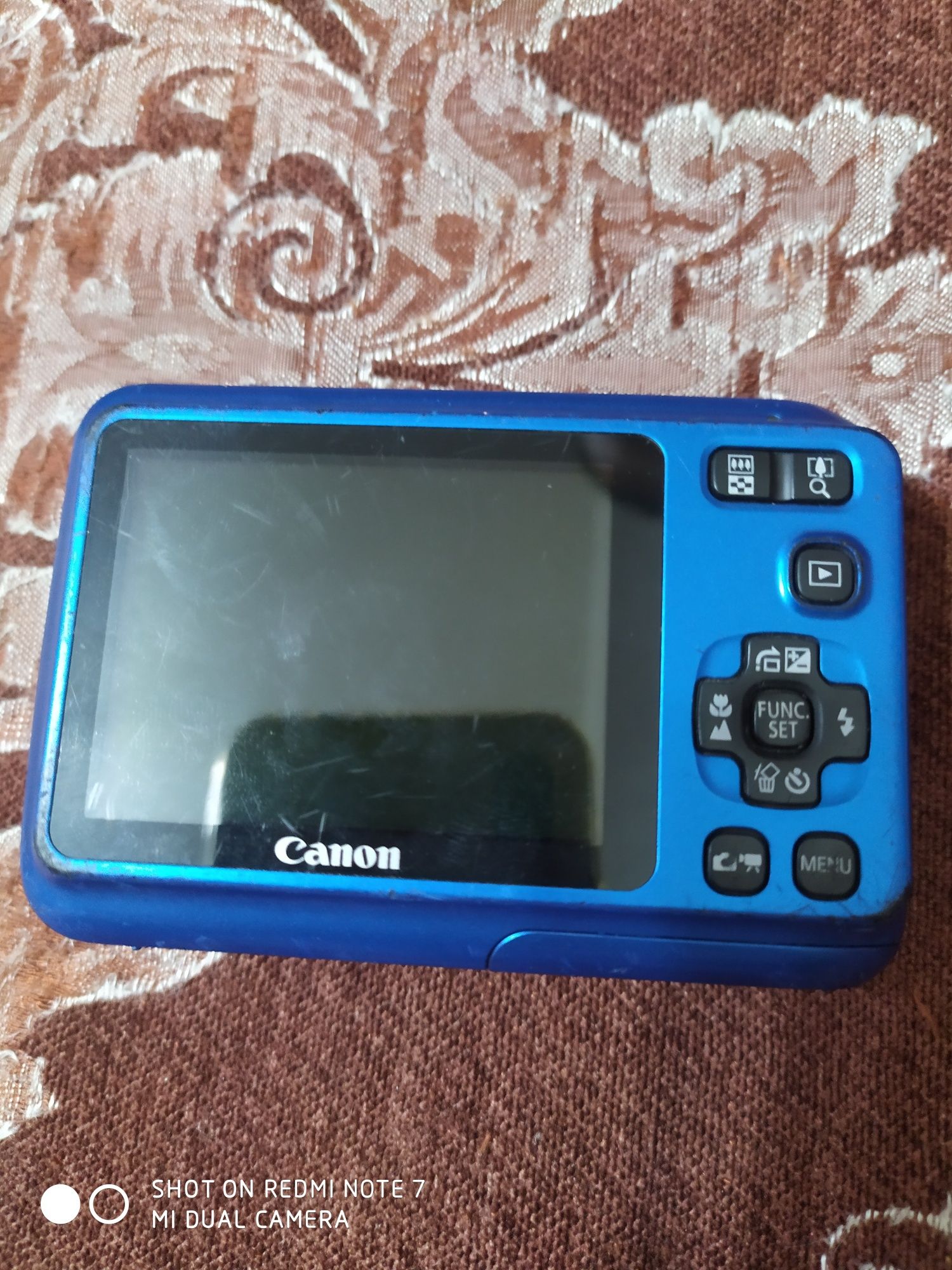 Продается фотоаппарат
