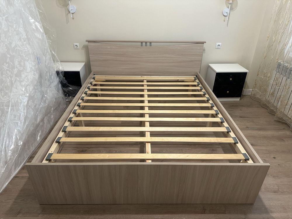 Продается новая кровать с матрасом 160*200