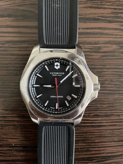 Швейцарски часовник Victorinox Inox