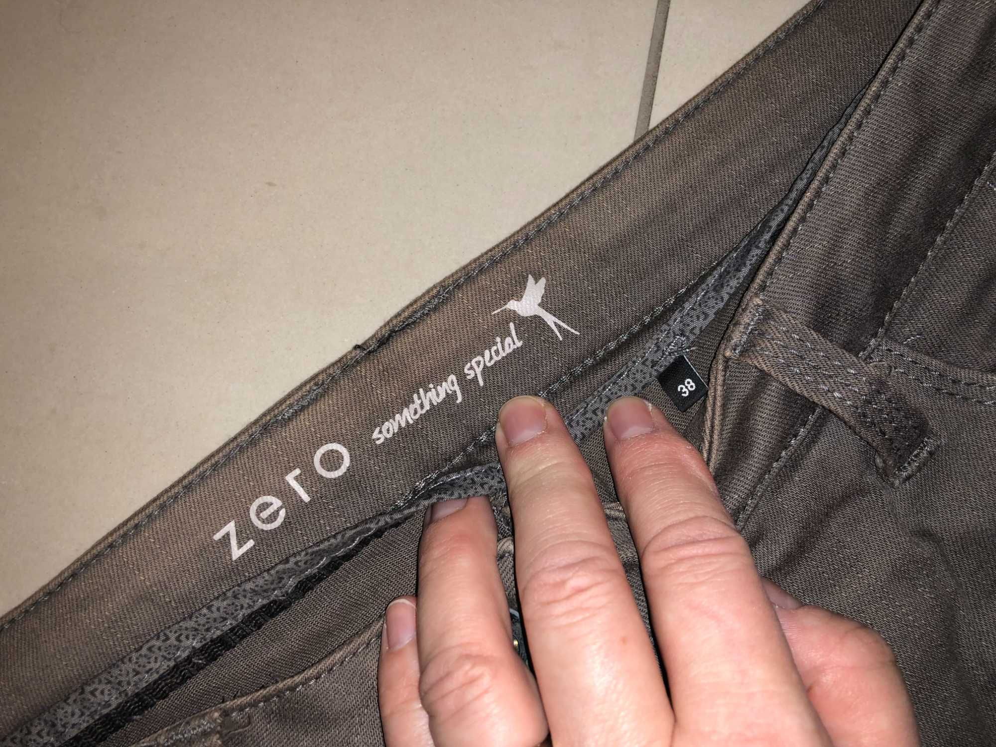Set jeansi Zero&pantaloni Bandolera, noi fara eticheta, mar. 38
