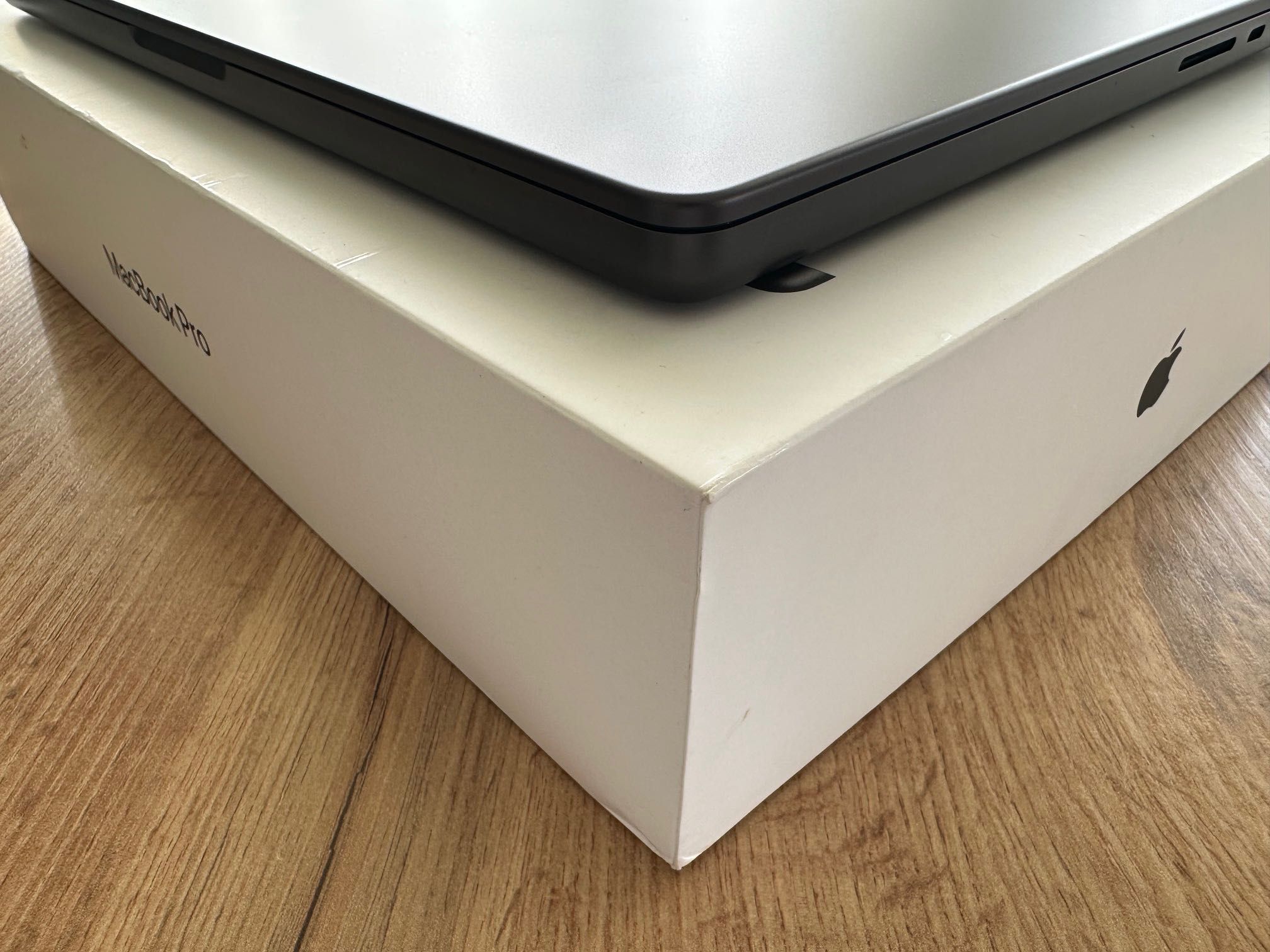 MacBook Pro 14" M3 PRO 11-CPU/14-GPU/18RAM/512SSD