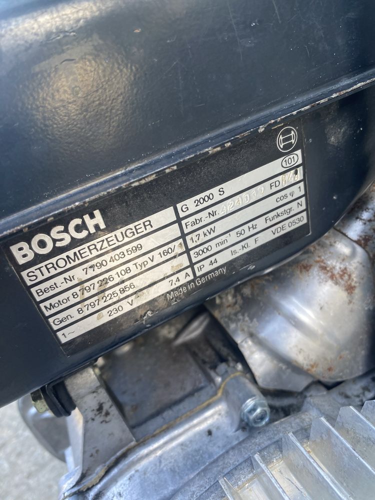 Generator Bosch , 2 kW, motor Suzuki
