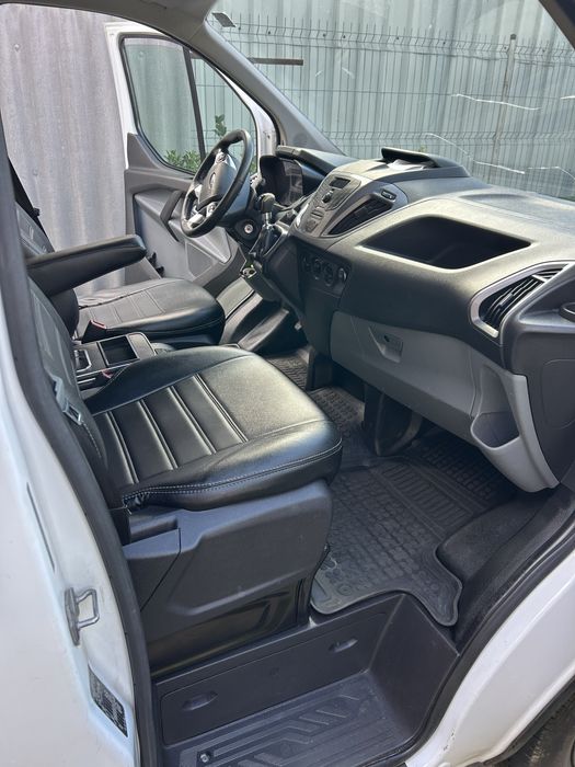 Ford transit custon