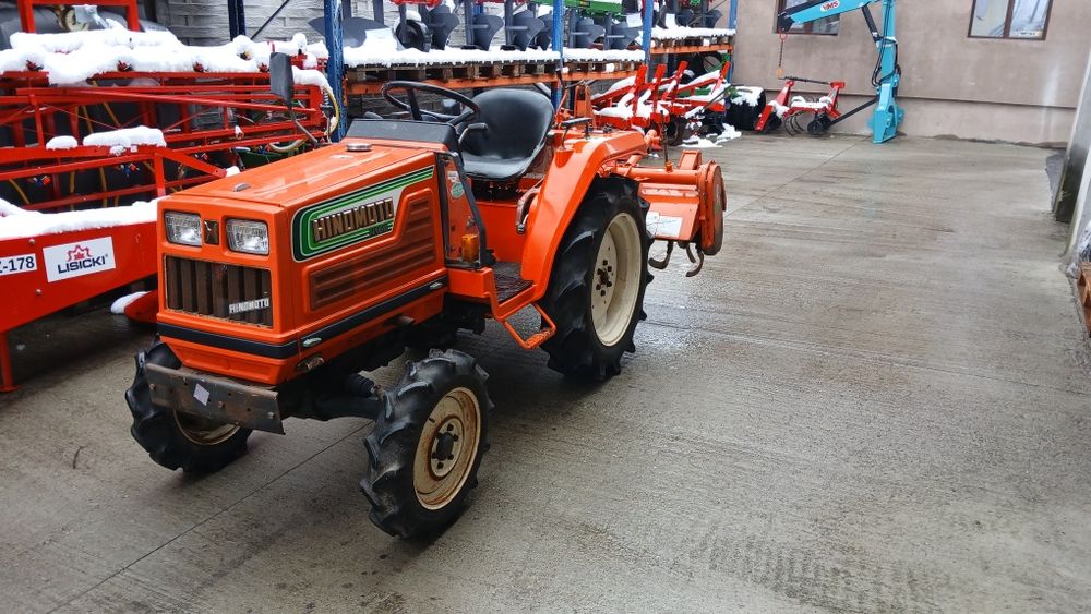 Tractor 20 cp Hinomoto Japonia.