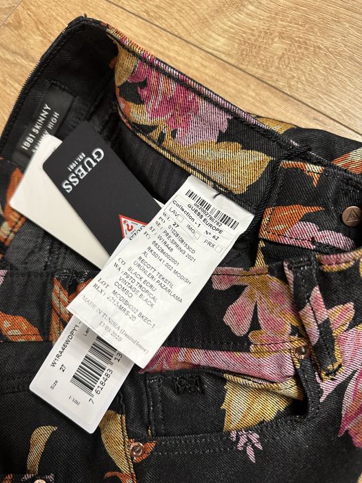 Дамски дънки GUESS размер 27 НОВИ