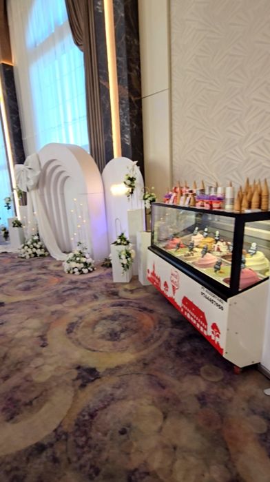 Inghetata la evenimente nunti botezuri petreceri ice cream bar