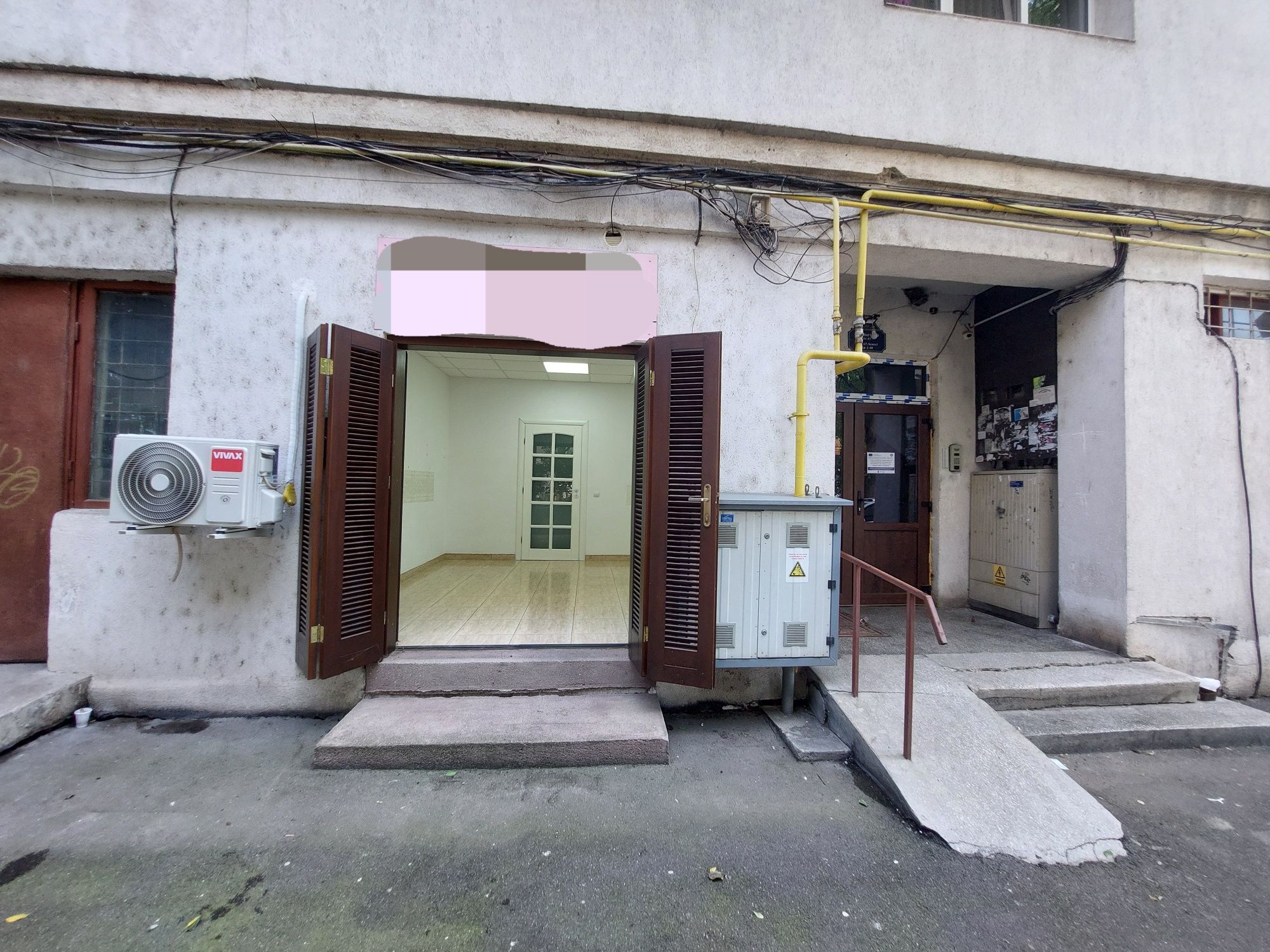 Închiriez spaţiu comercial ultracentral- bd. Unirii Focșani