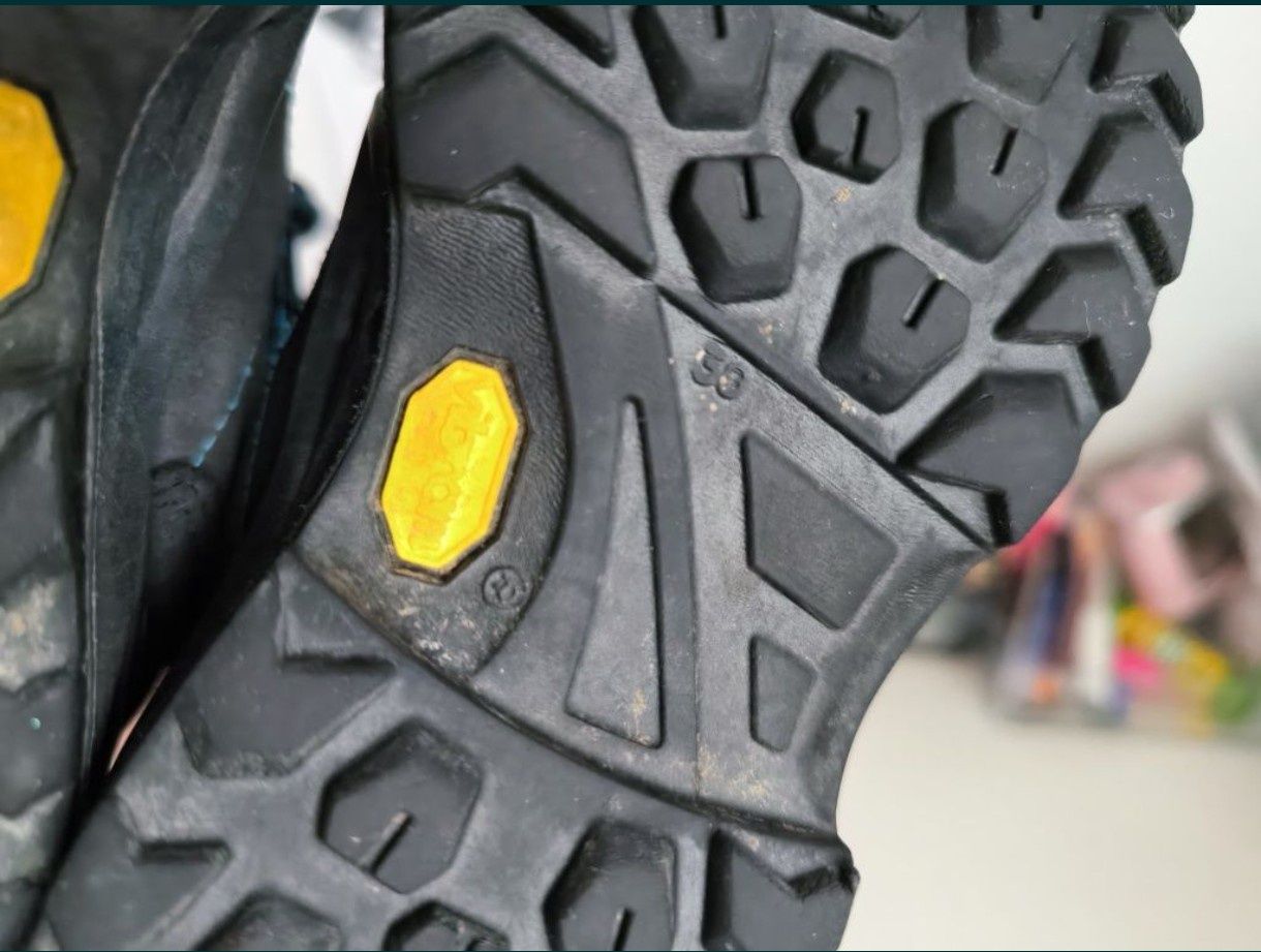 Ghete/bocanci  Lowa Kody 3 gtx mid junior transport gratuit 30
