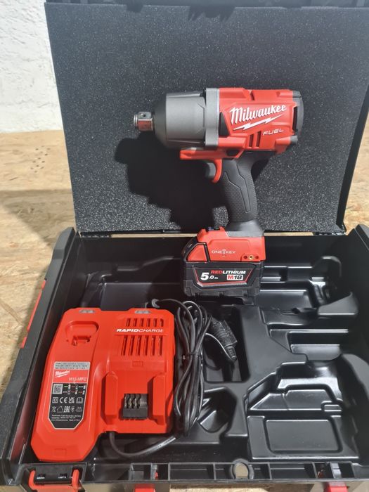 Impact cu patrat 3/4 Milwaukee M18 ONEFHIW34 pentru utilaje 2050Nm