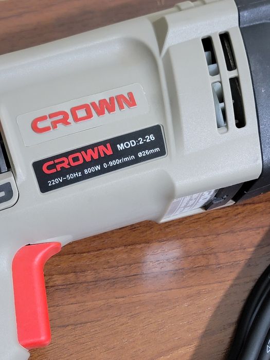 Продам перфоратор Crown 2-26 Новый