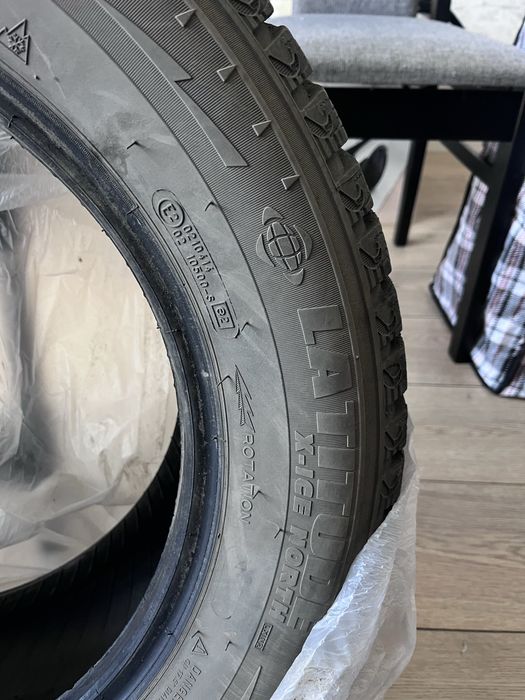 Продам зимние шины Мишлен. Срочно. Торг.