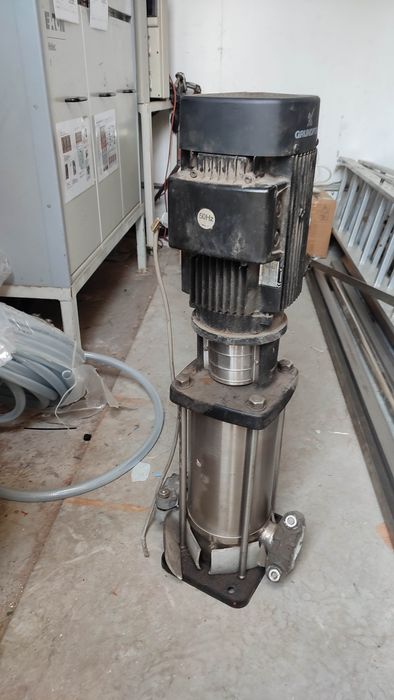 Pompa apa Grundfos , motor 3 kw