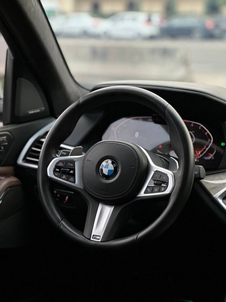 BMWX7 xDrive 40i 2020