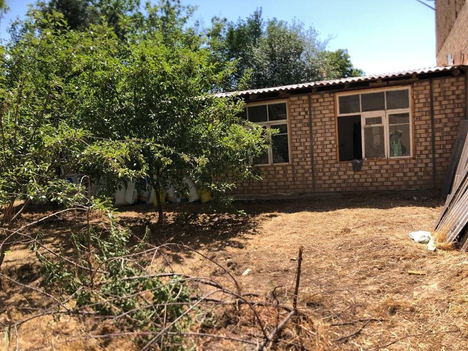 Uchtepa 25 mavzeda yer bor 3.7