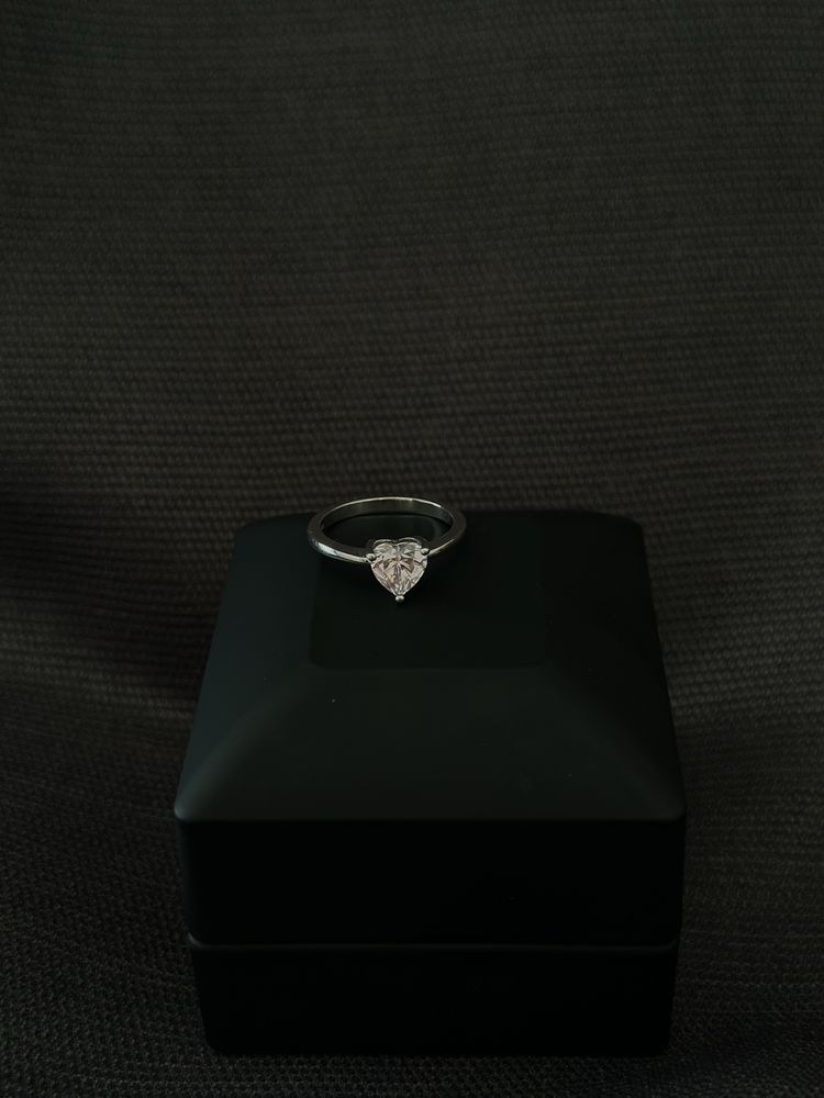 Серебряное кольцо