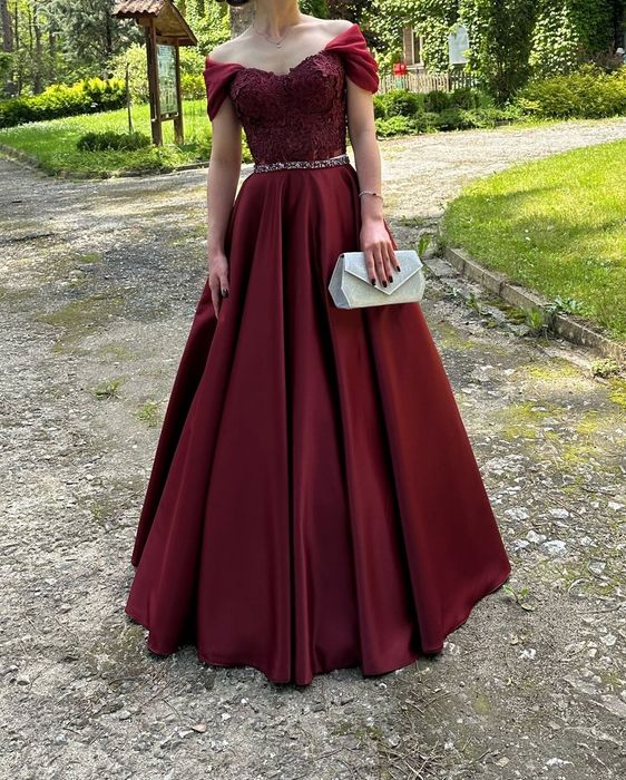 Официална рокля (бална)