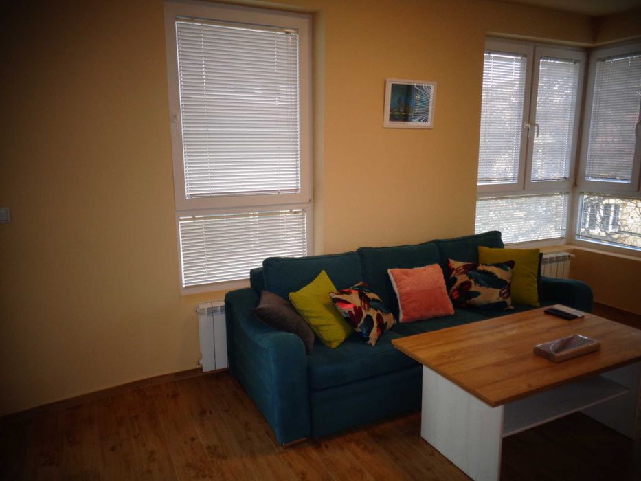 Близо до пл.Знаме на мира, след ремонт, напълно обзаведен и оборудван