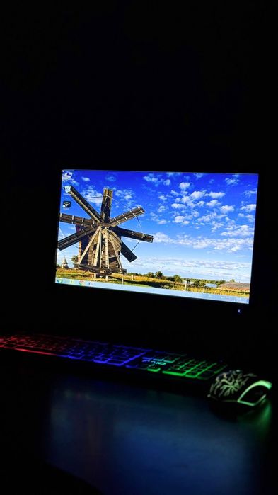 Компьютер состояние четко но нету клавиатура