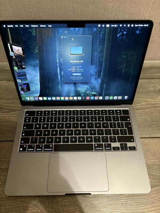 Лаптоп Apple MacBook 3