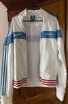 Vand foita Adidas