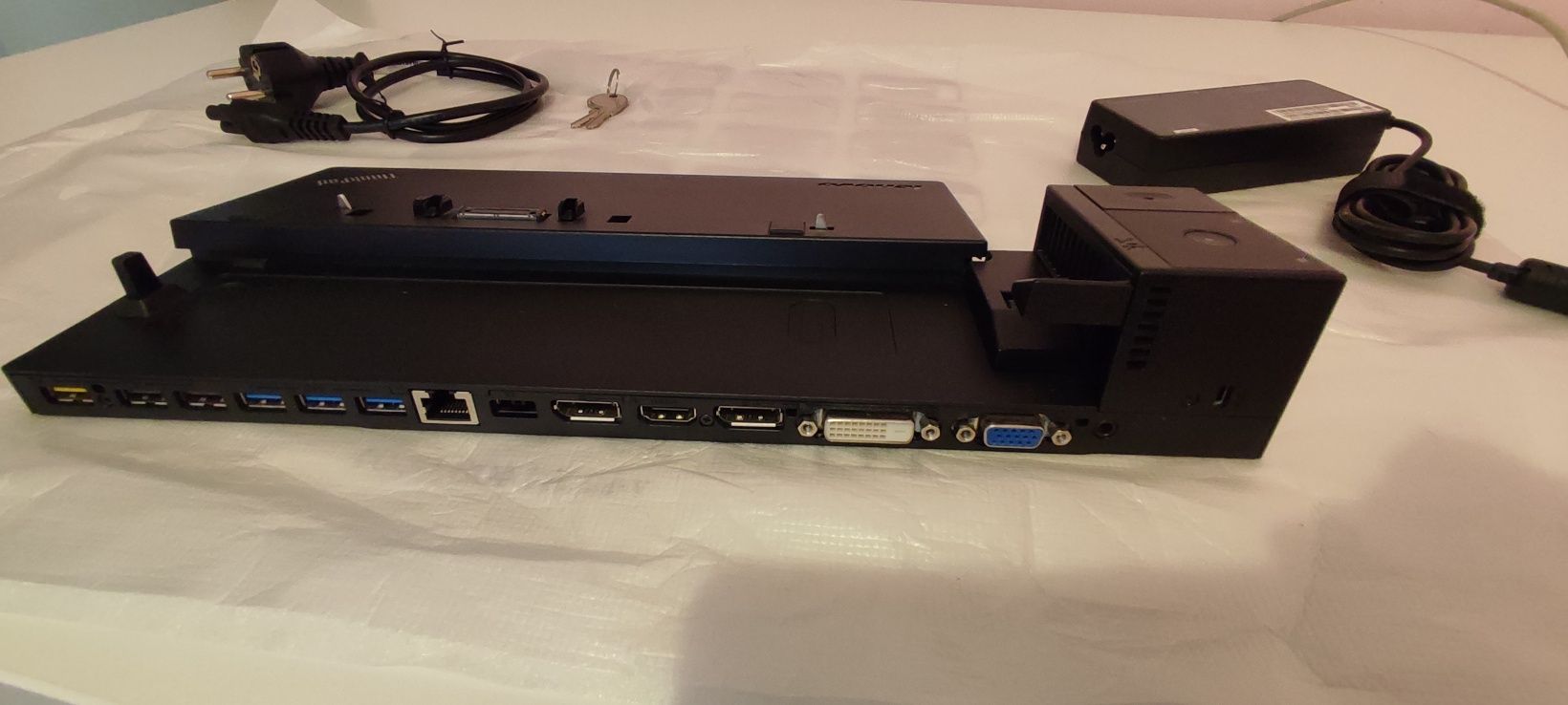 Docking Station Lenovo ThinkPad Ultra, Porturi: 3xUSB 2.0/ 3xUSB 3.0/