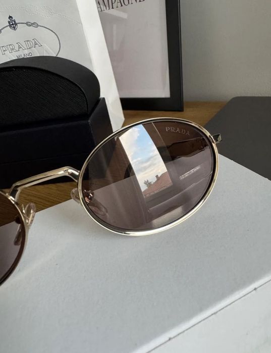 Слънчеви очила Prada