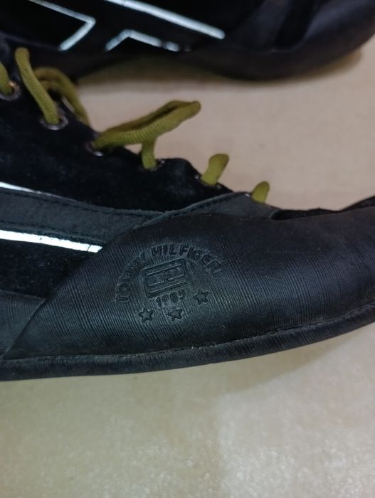 Рокерски боти Hilfiger N38 - 35 лв