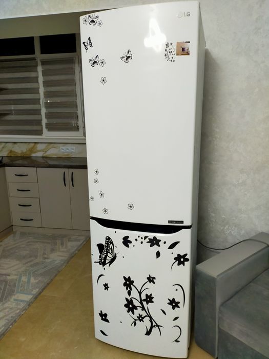 Холодильник фирмы  LG