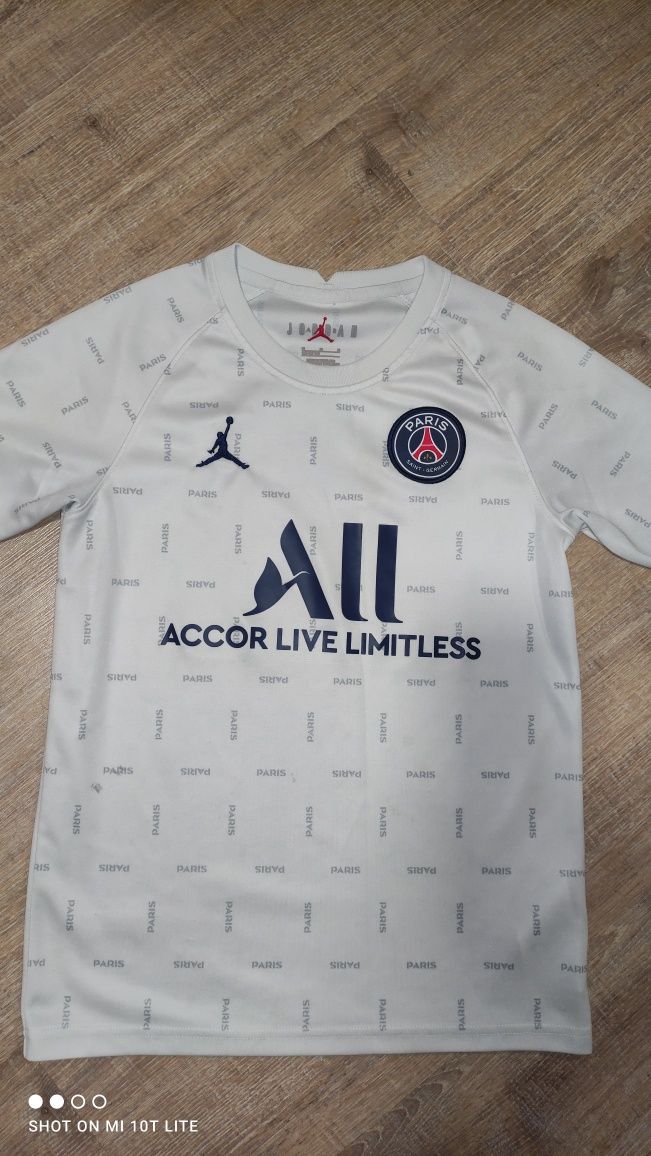 блузка на Jordan Paris Saint Germain