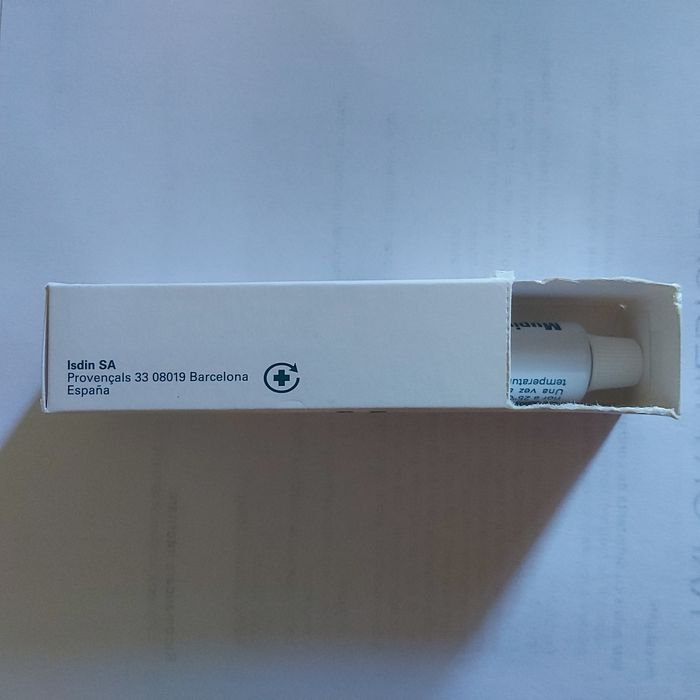 Vând unguent Mupirocin 15g