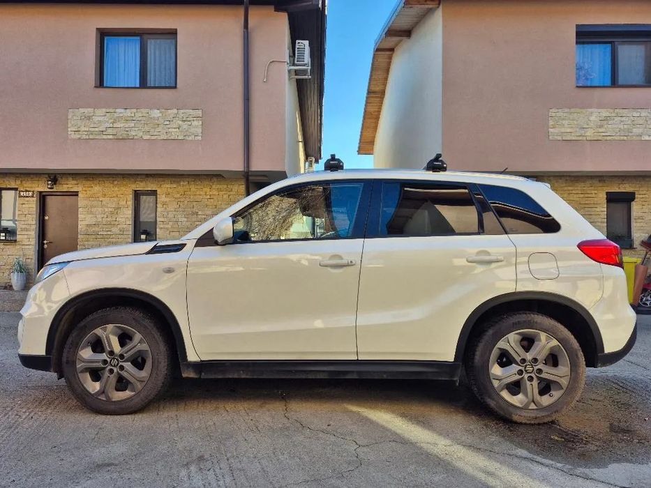 Suzuki Vitara Vând VITARA Allgrip (4x4) Passion, bare transversale Thule