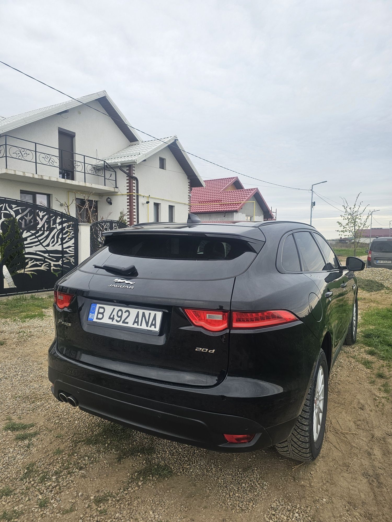 Proprietar vând suv jaguar FPace
