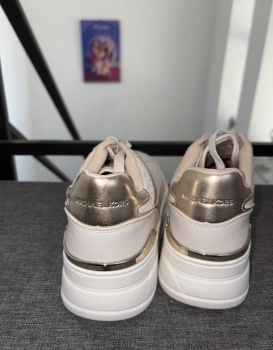 Adidași Mikael Kors