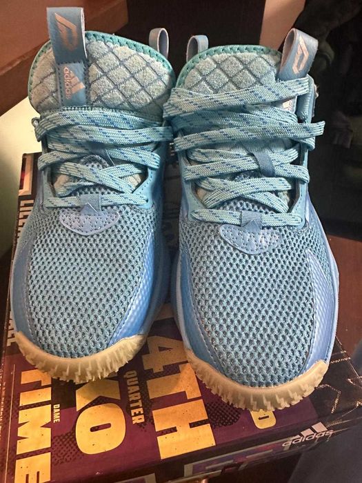 Adidasi blue marimea 37.5