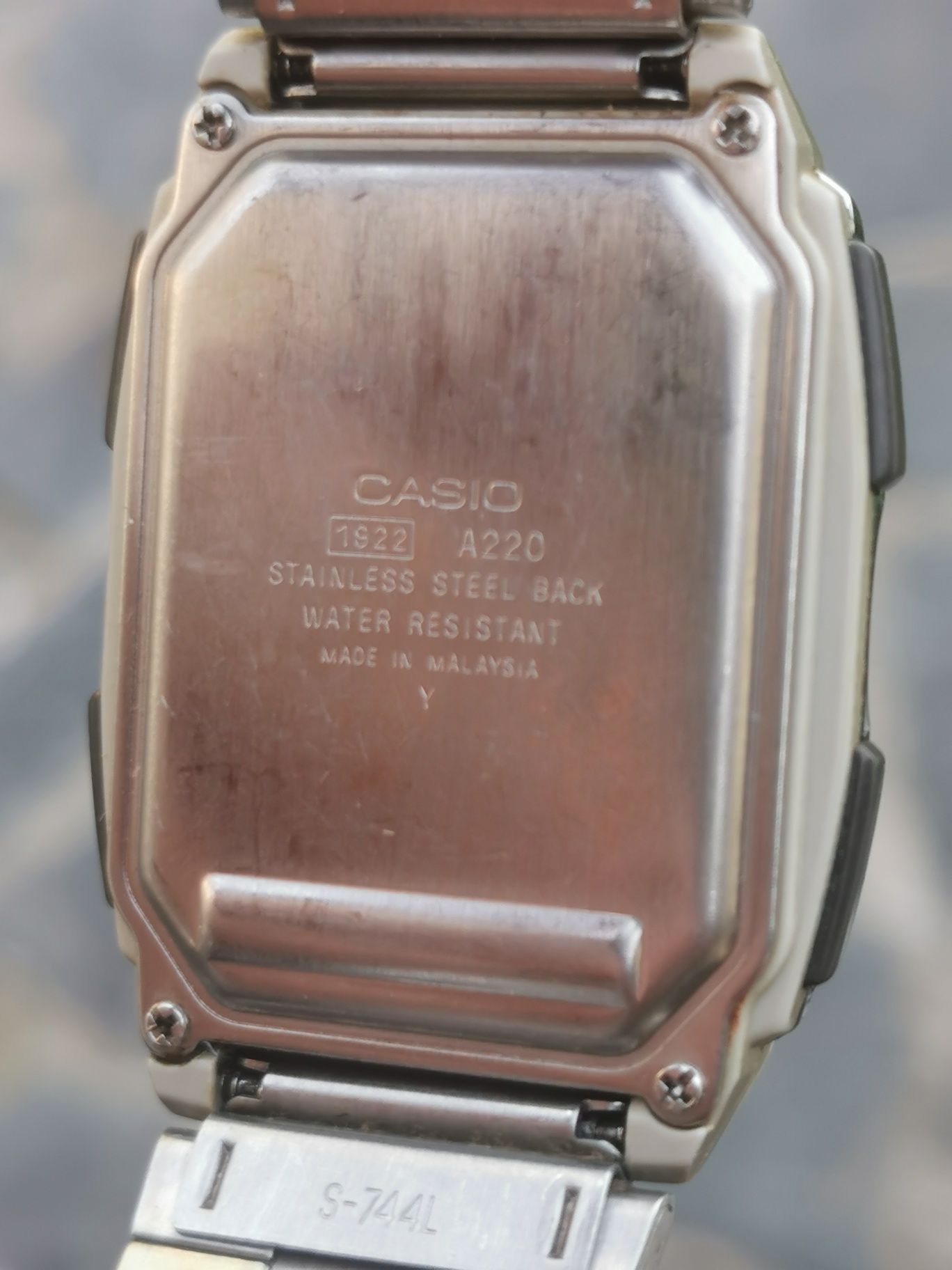 Ceas Casio Futurist Iluminator - Vintage - A220