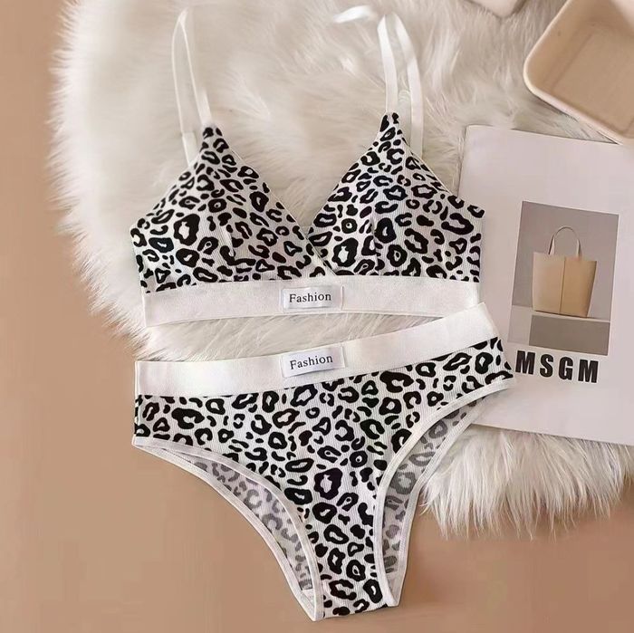 Комплект нижнего белья Ledy