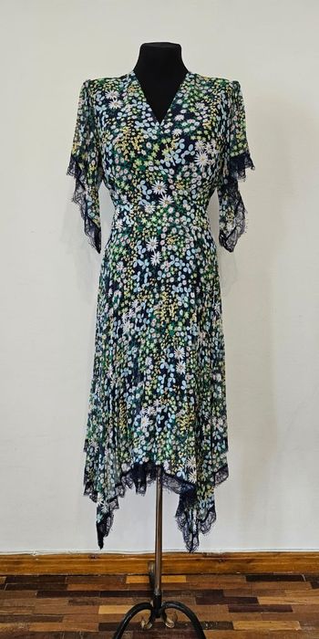 Женские красивые платья