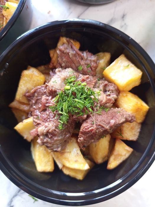 Полный обед или ужин по 27000 сум (салат хлеб)