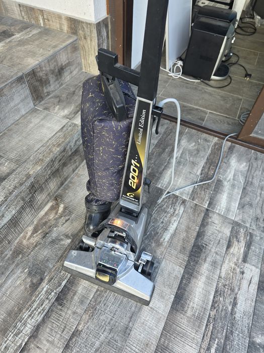 Aspirator Kirby.   .