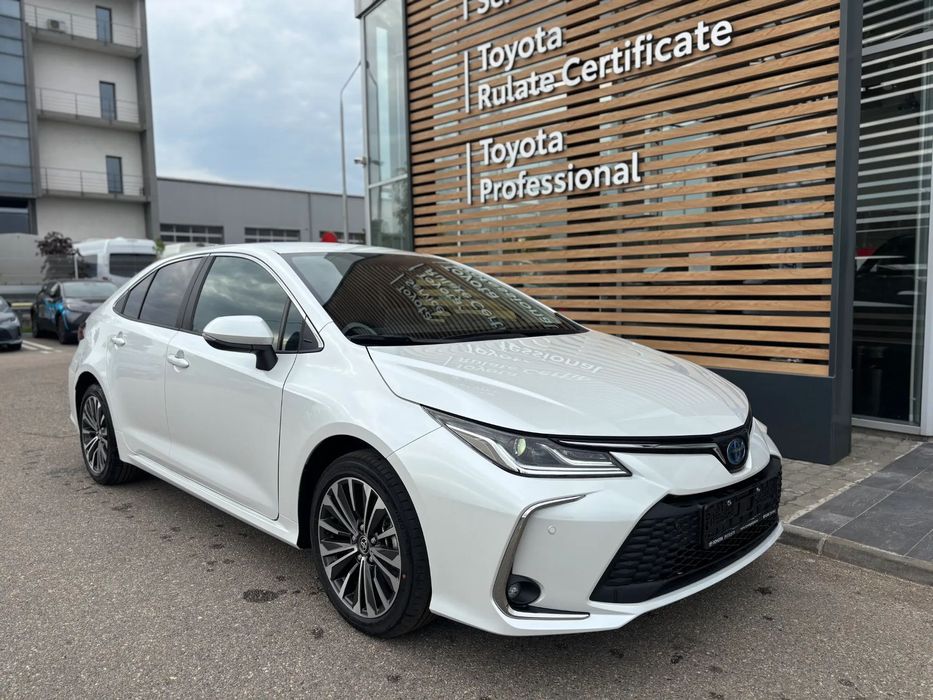 Toyota Corolla Corolla sedan 1.8 HEV DYNAMIC