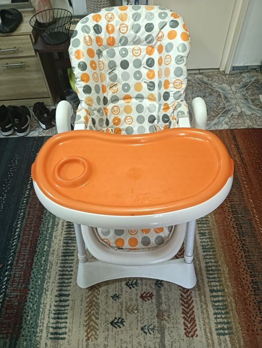 Scaun de masă bebe