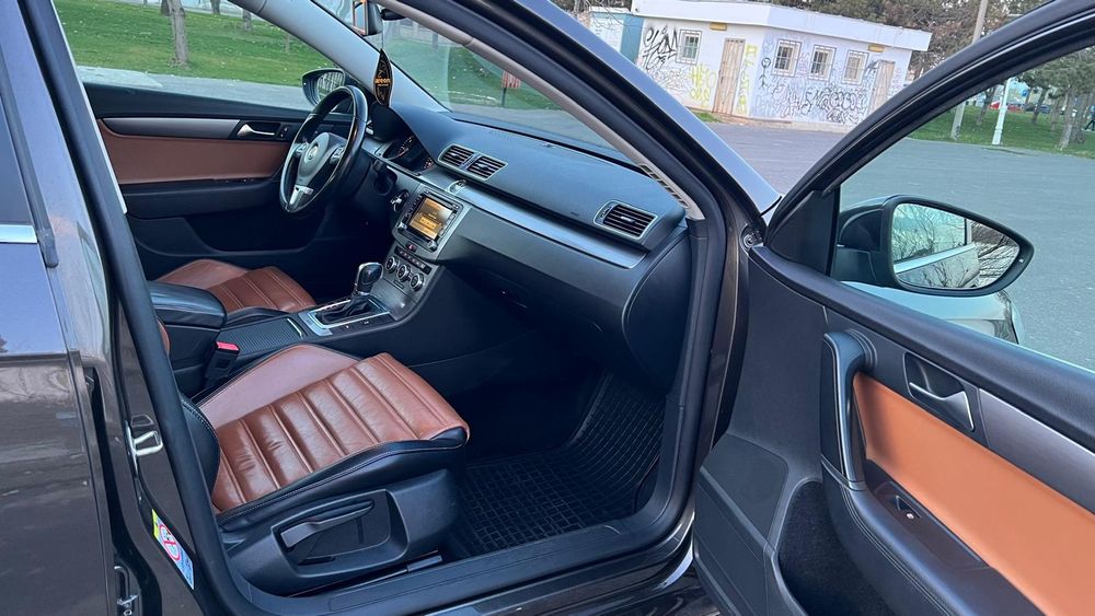 Vand Volkswagen Passat B7 2012 2.0 TDI 4motion